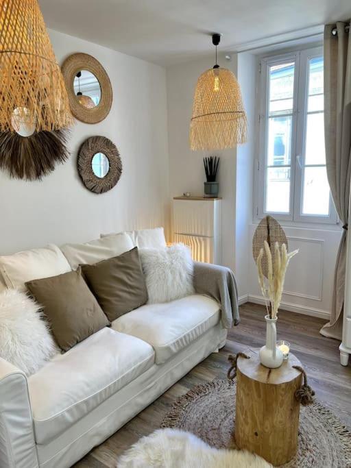 Studio 2 Neuf A 100M Des Plages Et De La Gare Saint-Raphaël Exteriör bild